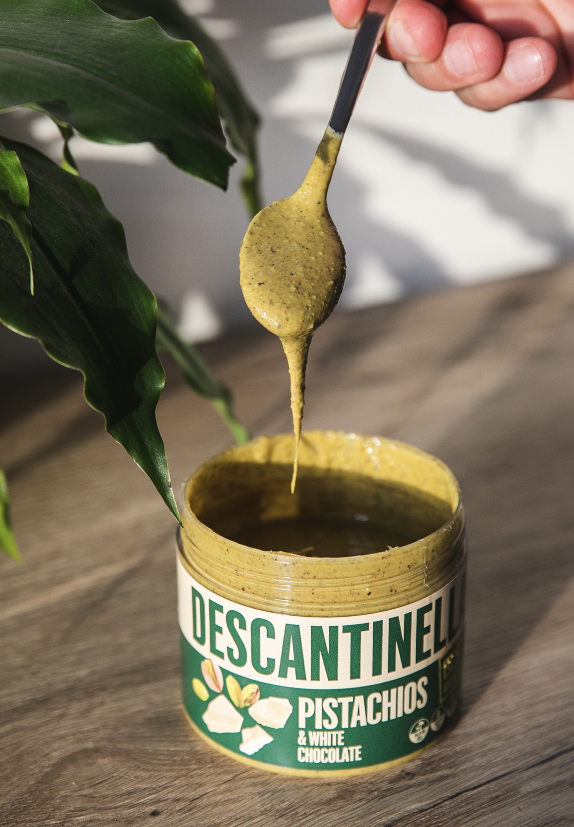 Descantinella pistachio